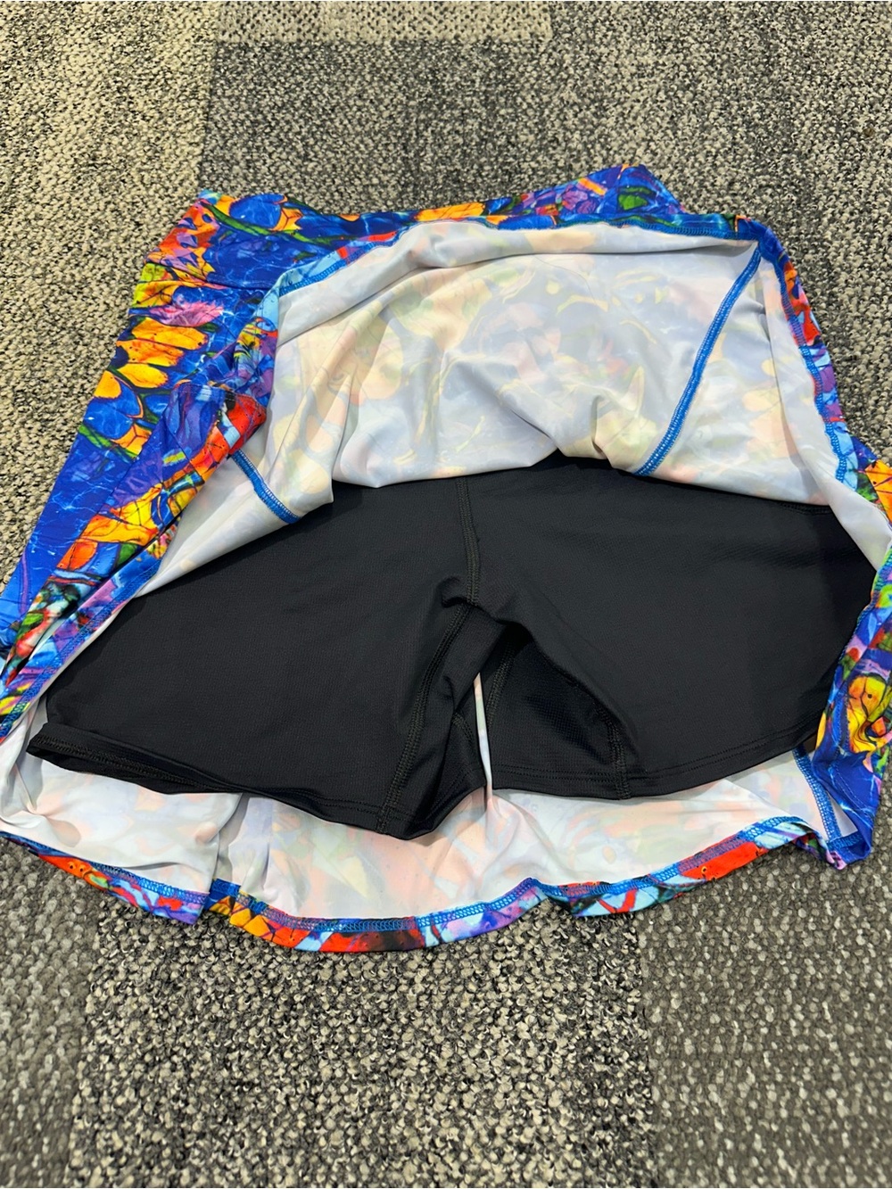 NWT Dona Jo Skirt Skort Compression Abstract Fly Print Ruffle Athleisure - Picture 6 of 6